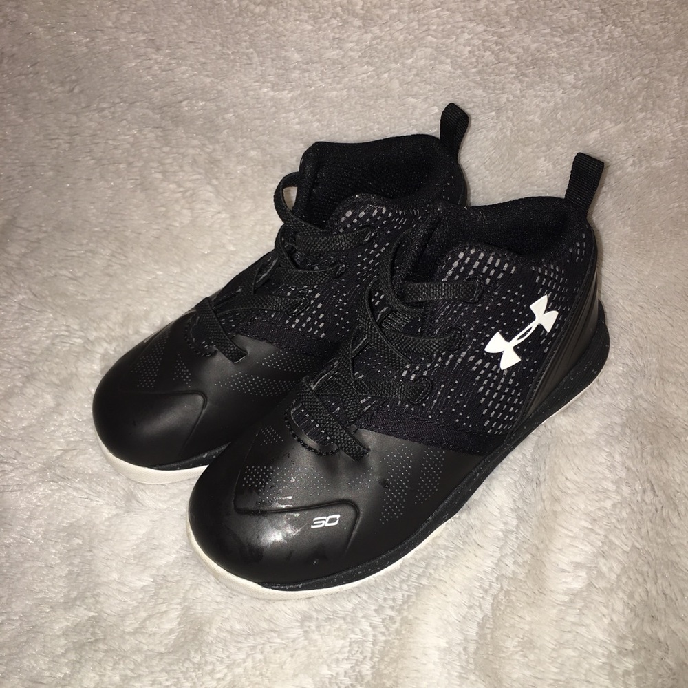 Under Armour kids shoes!🏃🏼